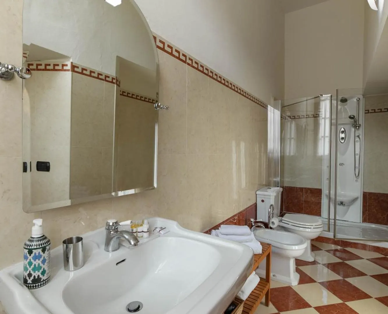 Palazzo Alfani - Residenza D'Epoca Aparthotel Florence 3*,