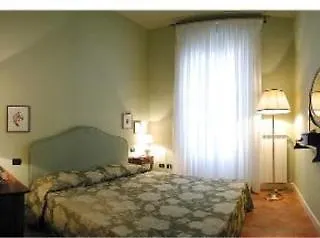 Palazzo Alfani - Residenza D'Epoca Aparthotel Florence